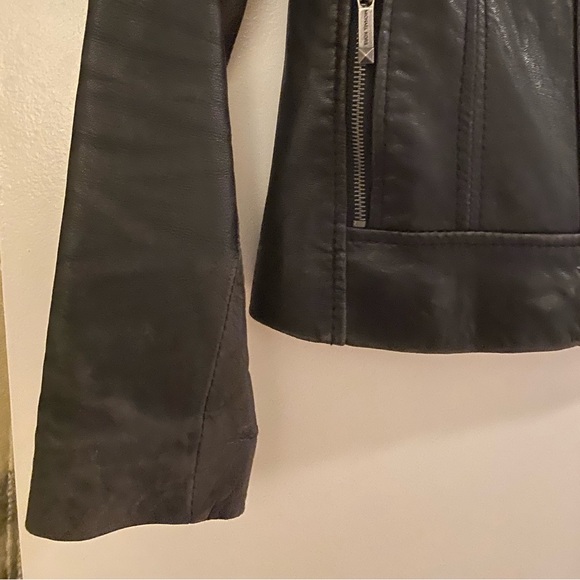 Michael Kors black leather jacket - Picture 3 of 4